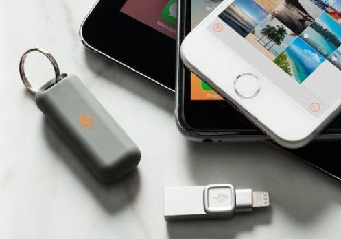 iPhone 16GB(ni)治ãʿDƳUSBڃUP